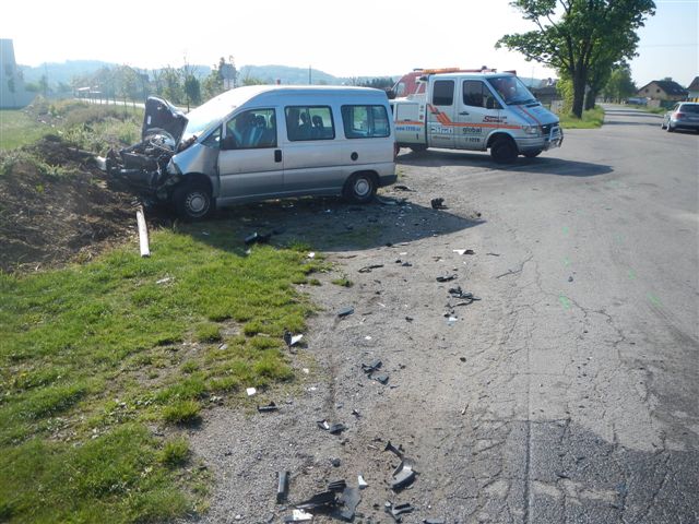2 Dopravní nehoda, Roudné - 5. 5. 2014 (3).jpg