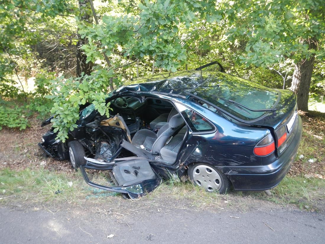 2 Dopravní nehoda 2 OA, Novosedly nad Nežárkou - 21. 7. 2015 (3).JPG