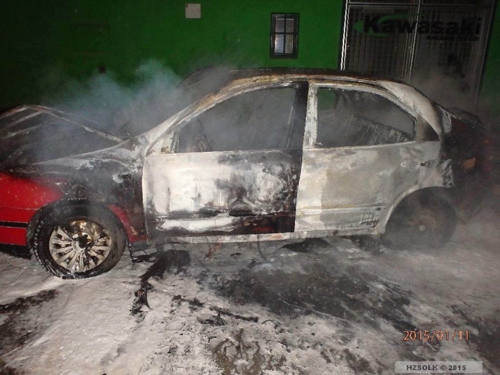 2 P_DP_11-1-2015 Požár osobního vozidla Rokytnice (2).JPG