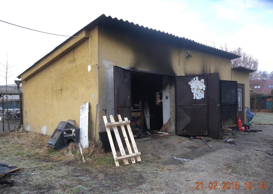 2 Požár dílny, Soběslav - 20. 2. 2015 (2).JPG