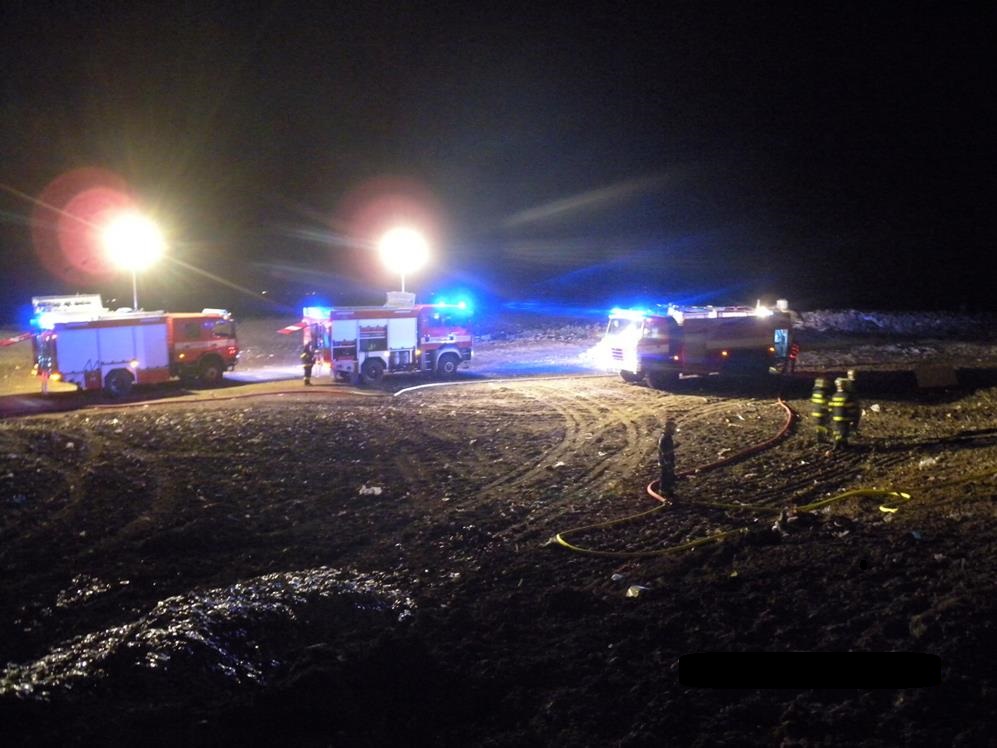 2 Požár skládky, Želeč - 11. 3. 2015 (1).JPG