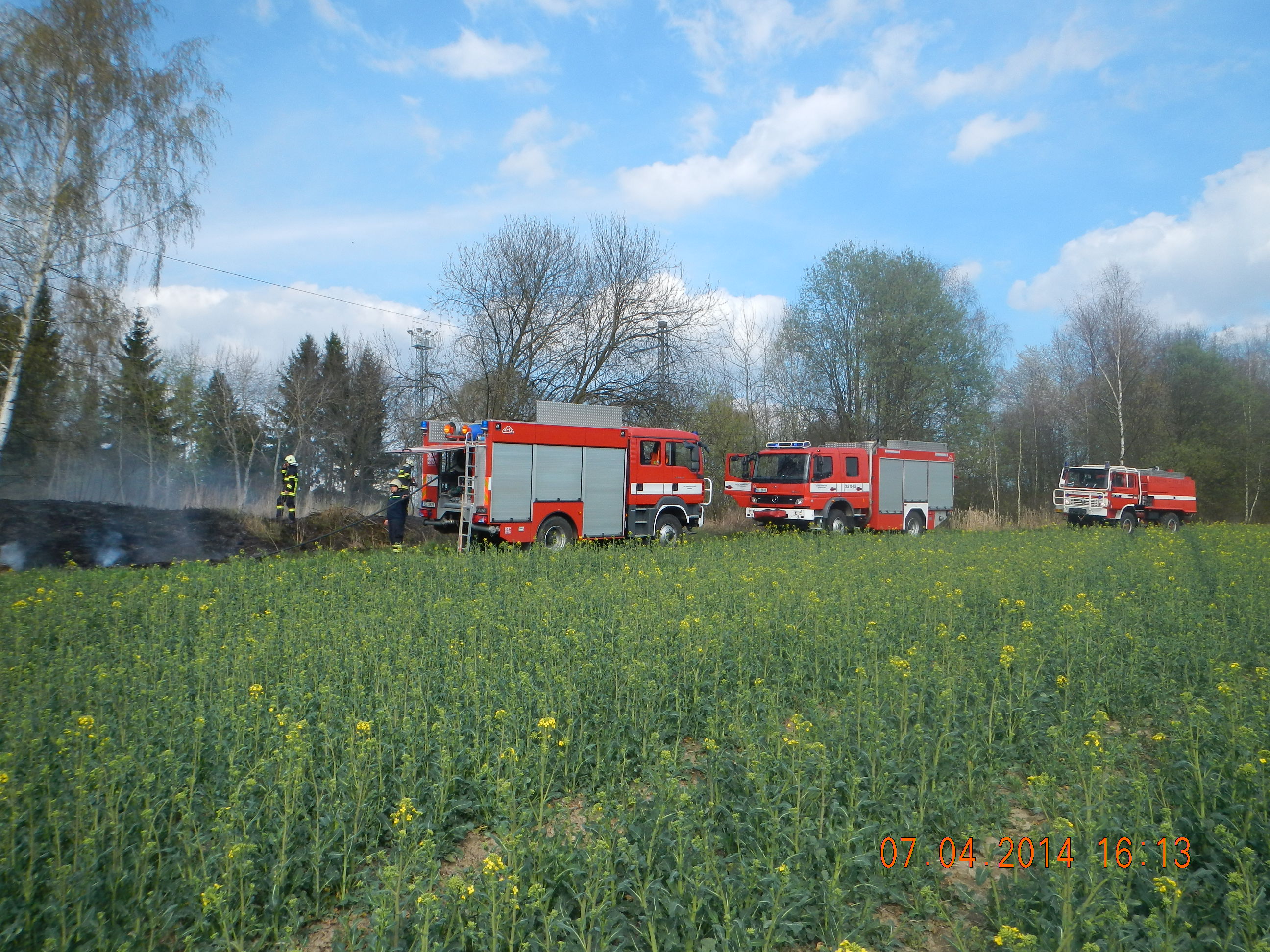 2 Požár trávy, Borovany - 7. 4. 2014 (1).JPG