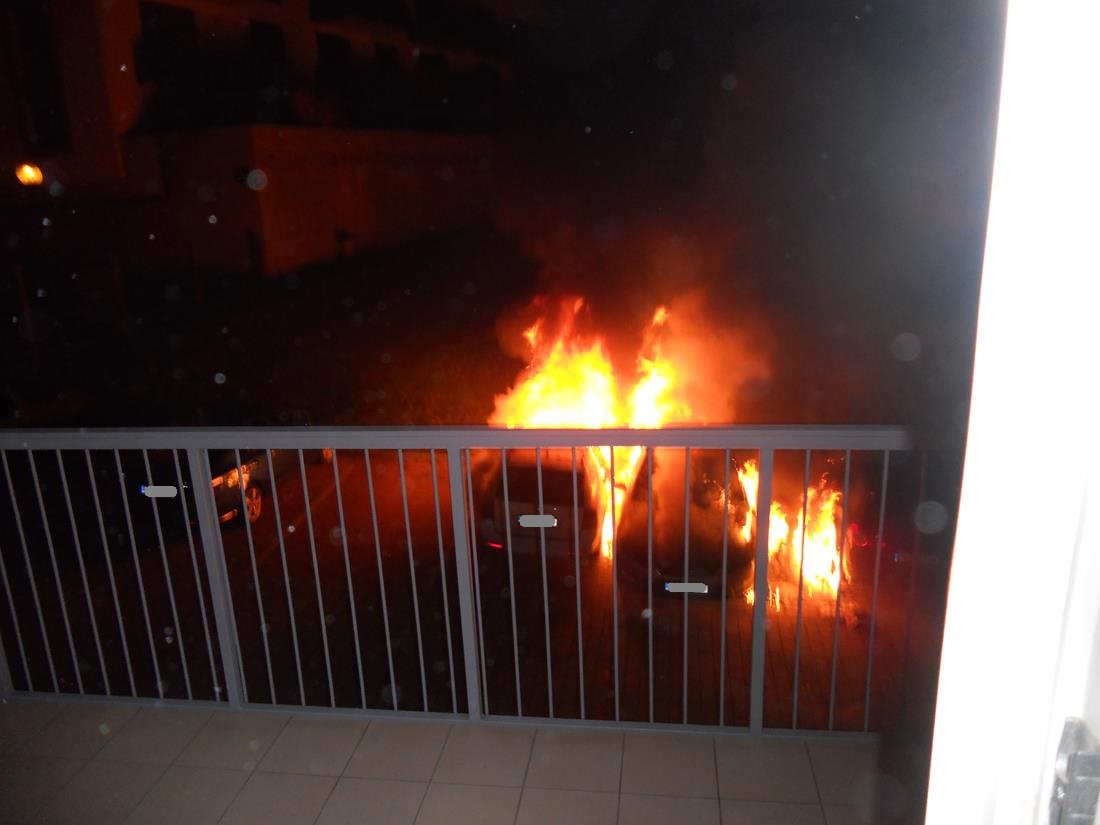 2 Požár tří OA, Písek - 13. 11. 2015 (1).JPG
