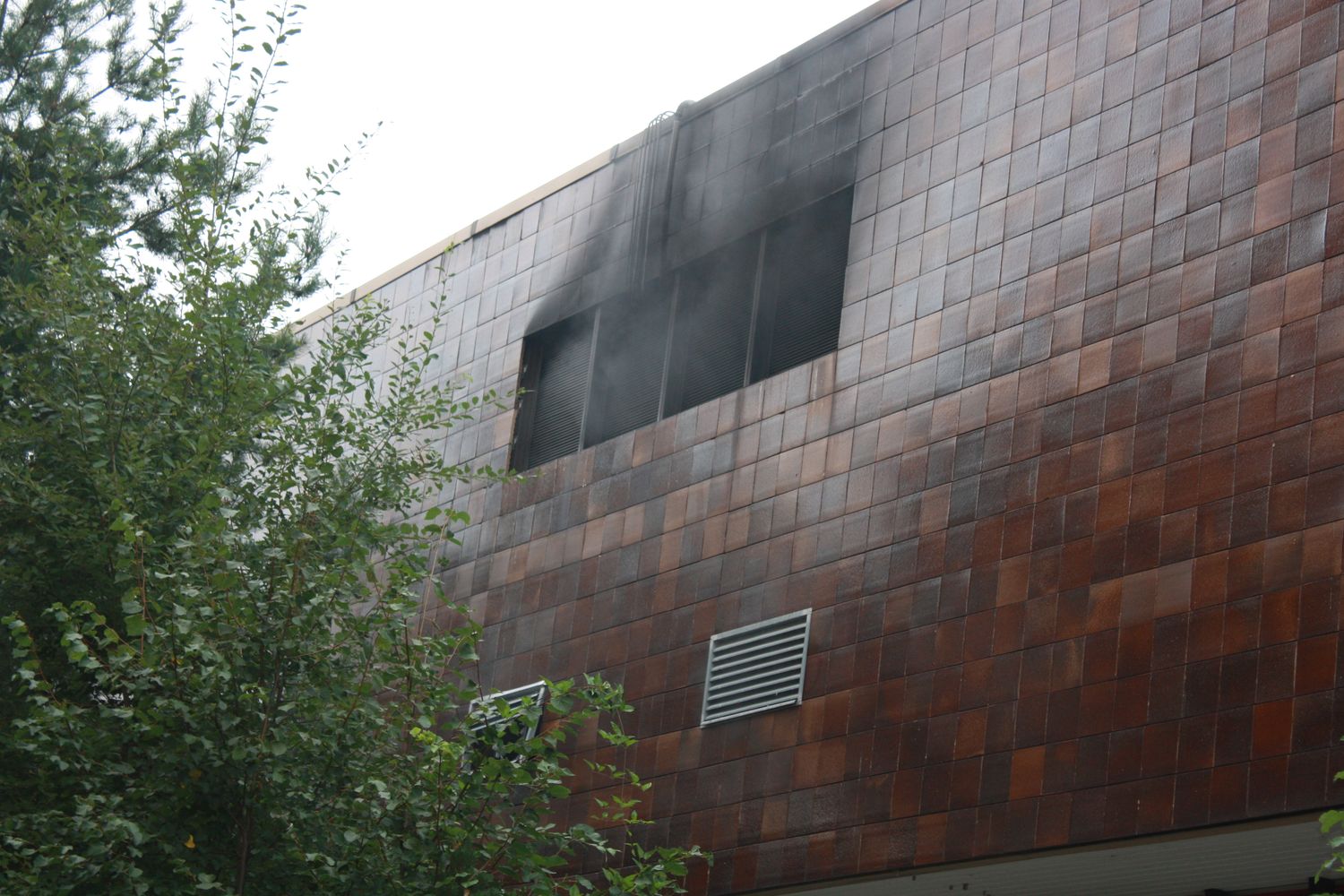 2 Požár výrobny lahůdek, Týn nad Vltavou - 28. 8. 2013 (2).JPG