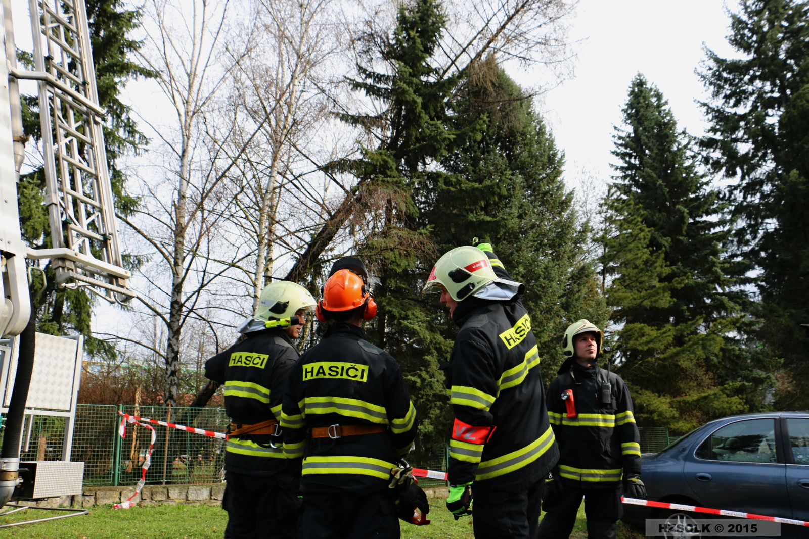 2 TP_Olomouc_Jilova_1-4-2015 odstranění stromu Olomouc (10).JPG