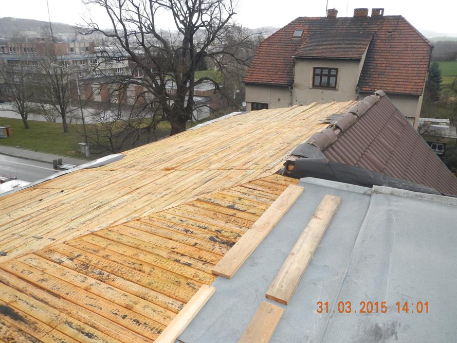 2 Utržená střecha, Strakonice - 1. 4. 2015 (3).JPG