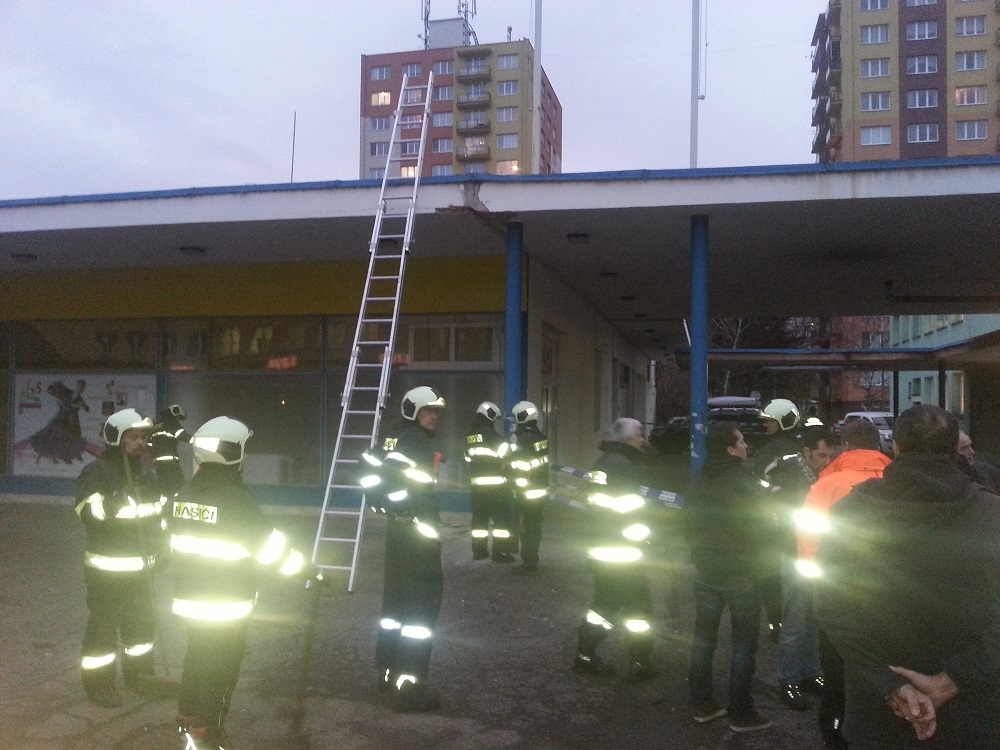 2 Zajištění zastřešení, České Budějovice - 8. 1. 2015 (3).jpg