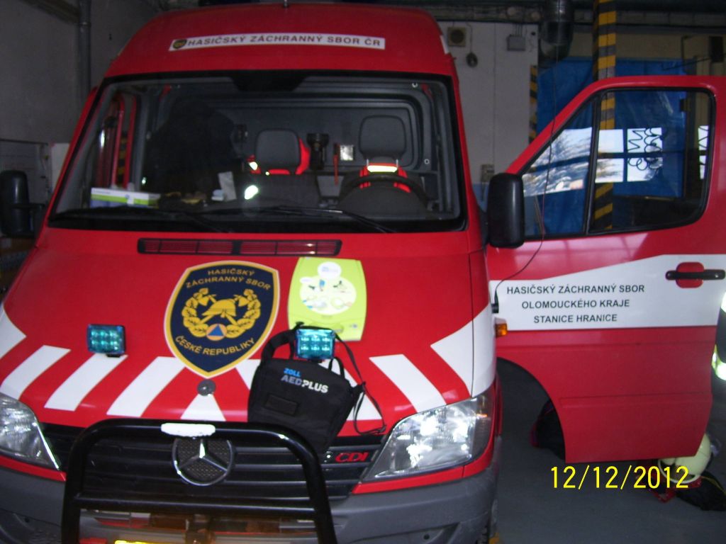 20121212_AEDHranice03.jpg