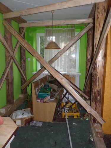 2013_09_15 vybuch v obytnem dome Havirov 15.jpg