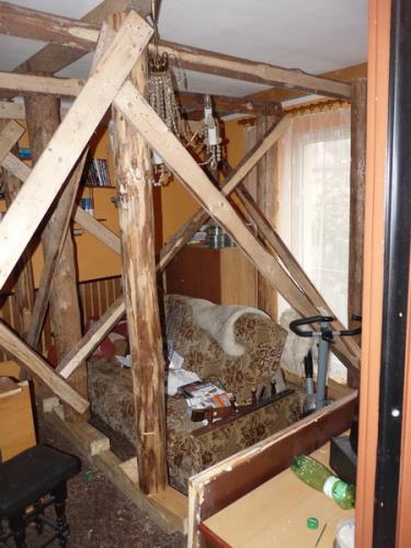 2013_09_15 vybuch v obytnem dome Havirov 16.jpg