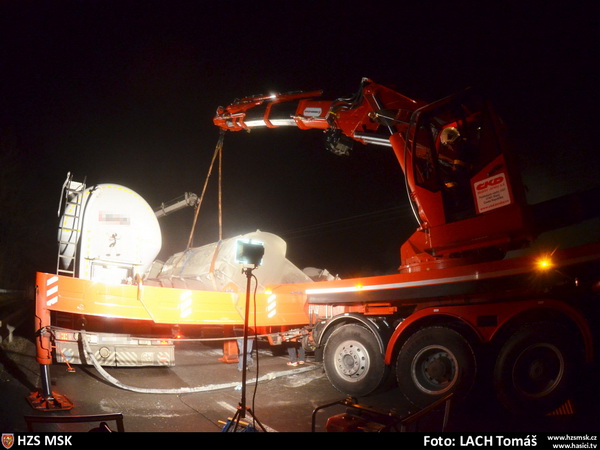 2014_01_04 DN cisterny s popilkem 11.jpg