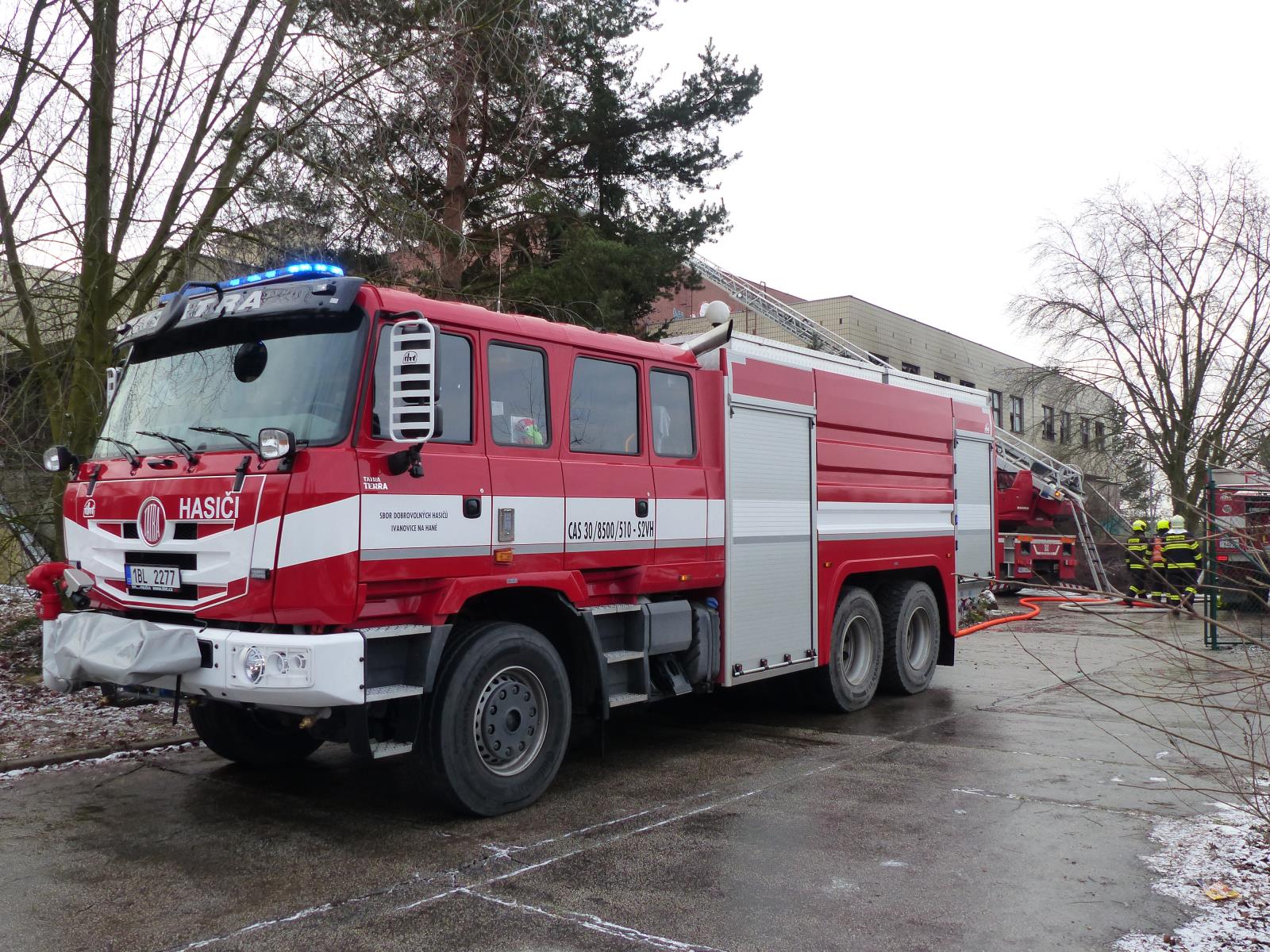 2021-01-09-Požár Vyškov, ul. Dědická/2021-01-09-Požár Vyškov, ul. Dědická_ (11).JPG