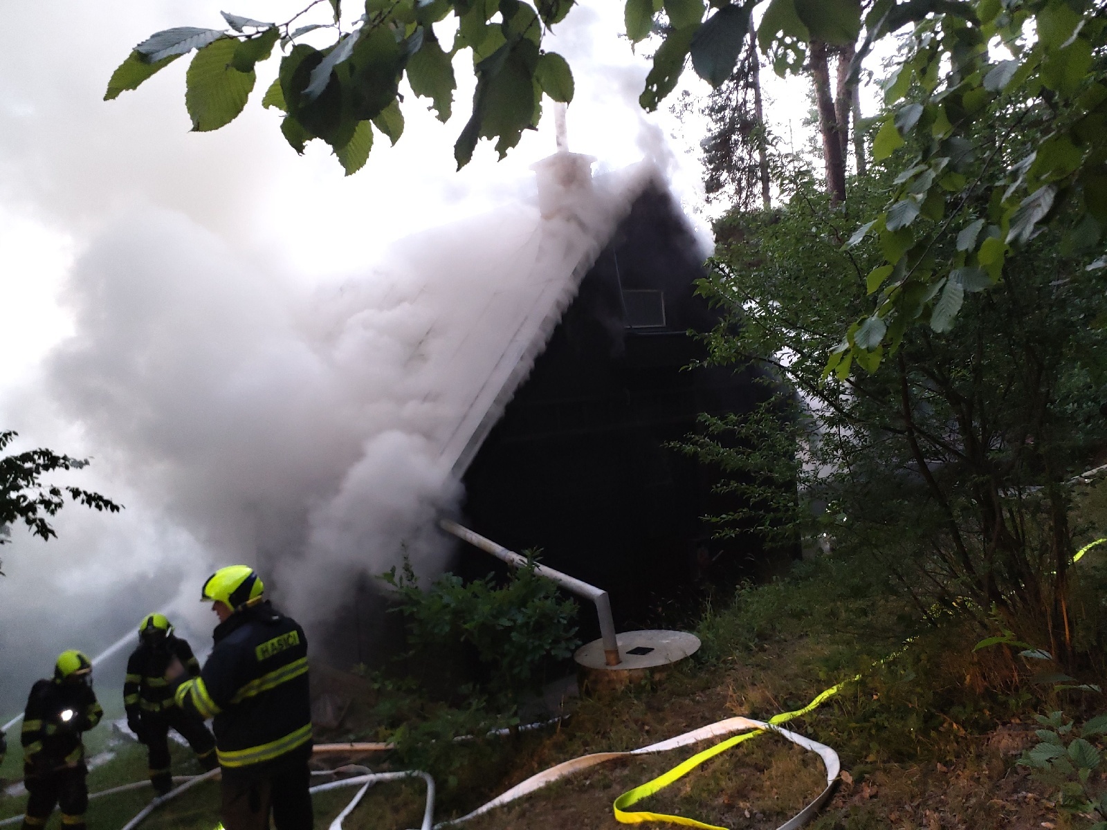 2022-08-04 Požár chaty, Mokrá Horákov/2022-08-04 Požár chaty, Mokrá Horákov (1).jpg