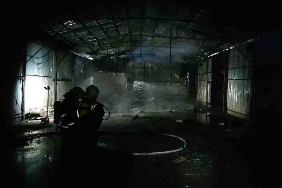 2023-01-23 požár haly, Kobylí (6).jpg