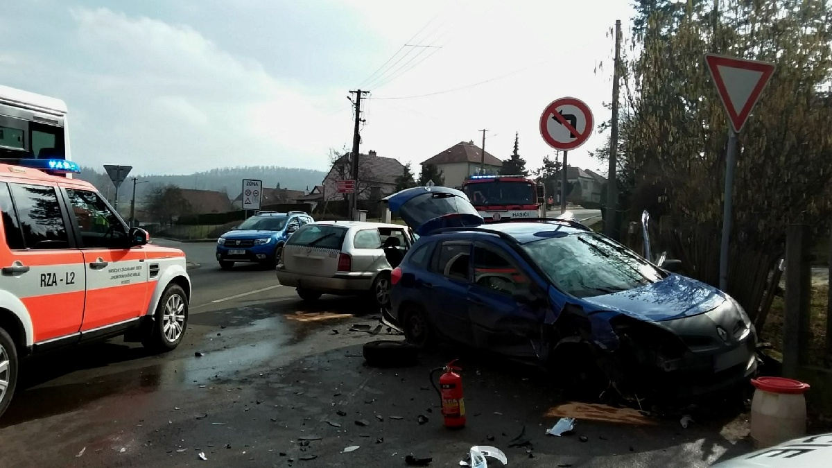 2023-02-24 páteční odpolední nehody, JMK/Zastávka u Brna.jpg
