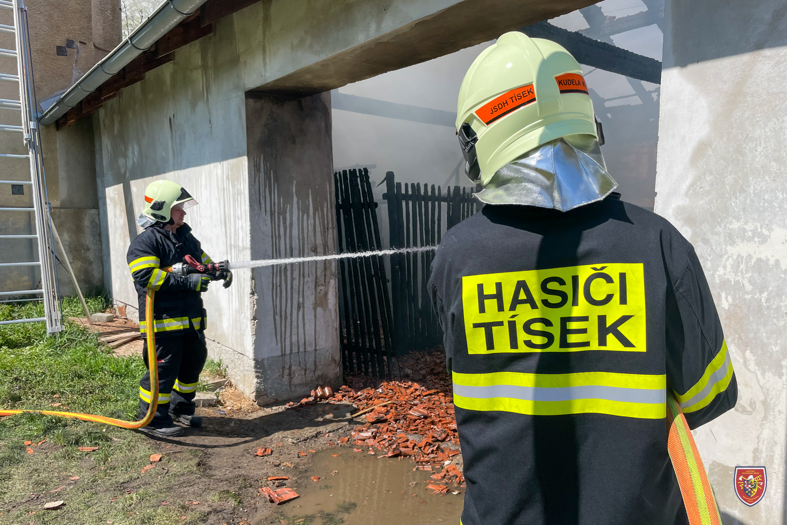 2023_04_23_Pozar_budovy_Bilovec (6).jpg