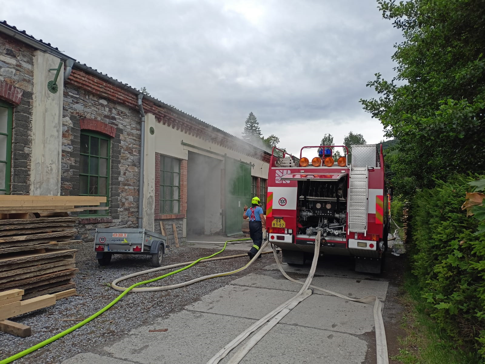 2023_07_30_Pozar_pily_Ludvikov (3).jpg