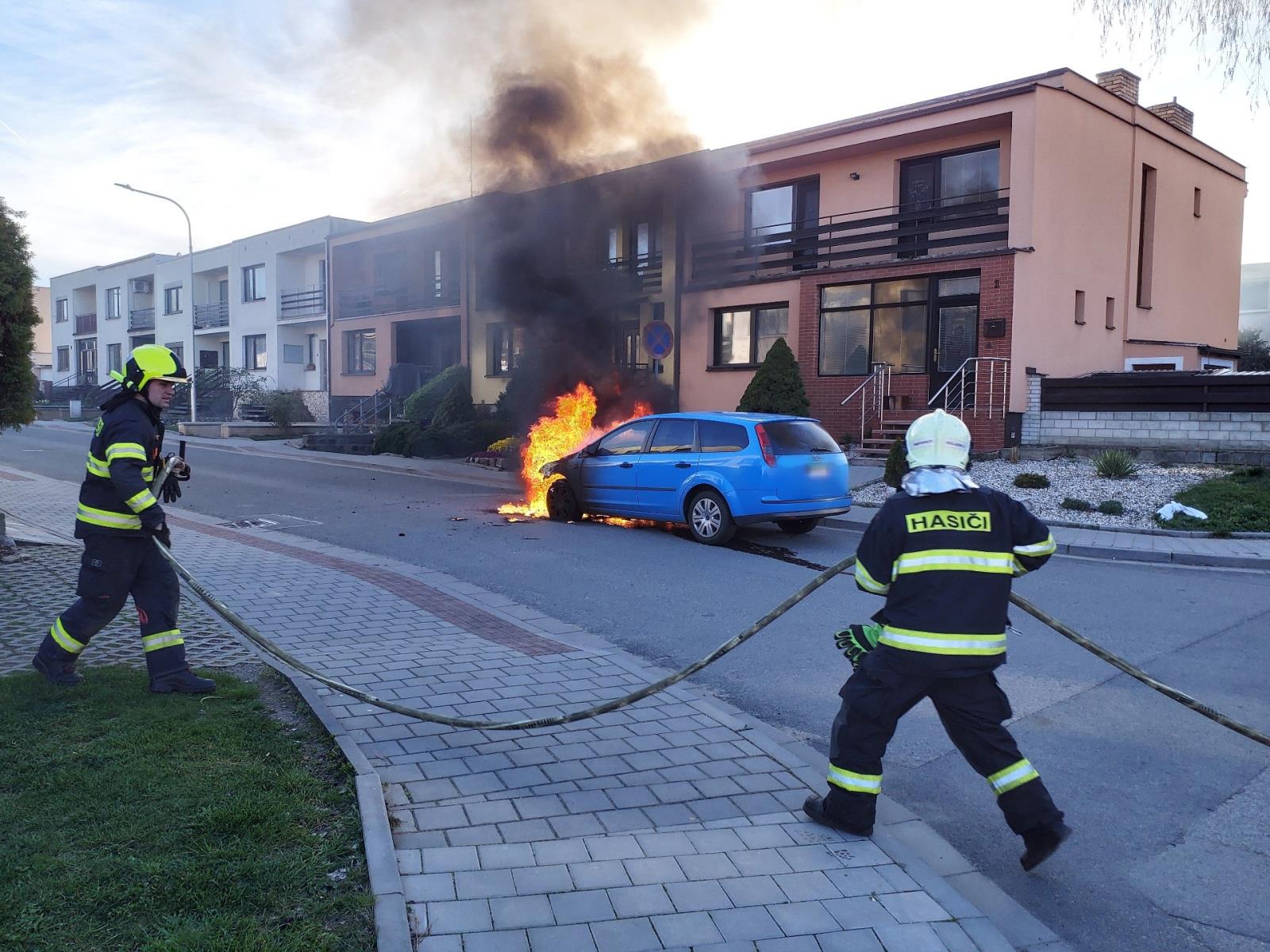 2024-03-29 Požár OA, Hustopeče/1.jpg
