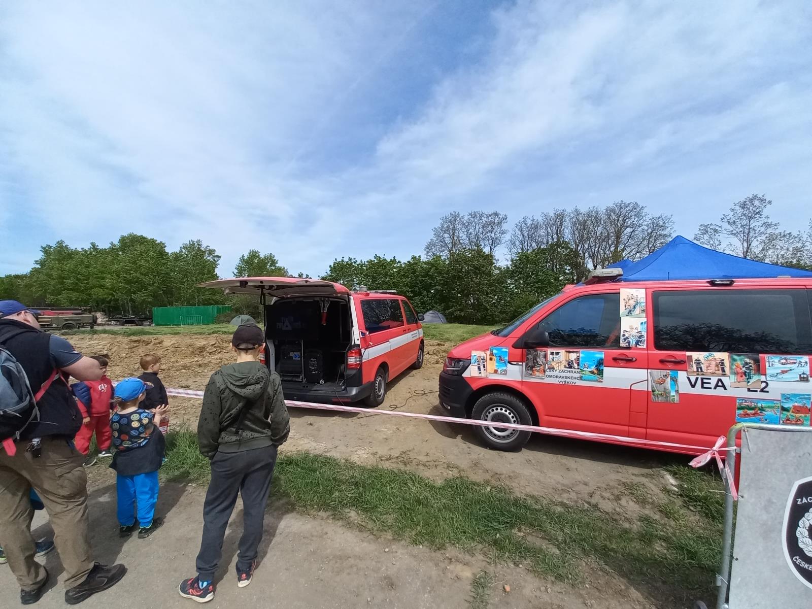 2024-04-28 Přehlídka automobilové techniky, Brno/Prehlidka techniky Brno Reckovice (7).jpg