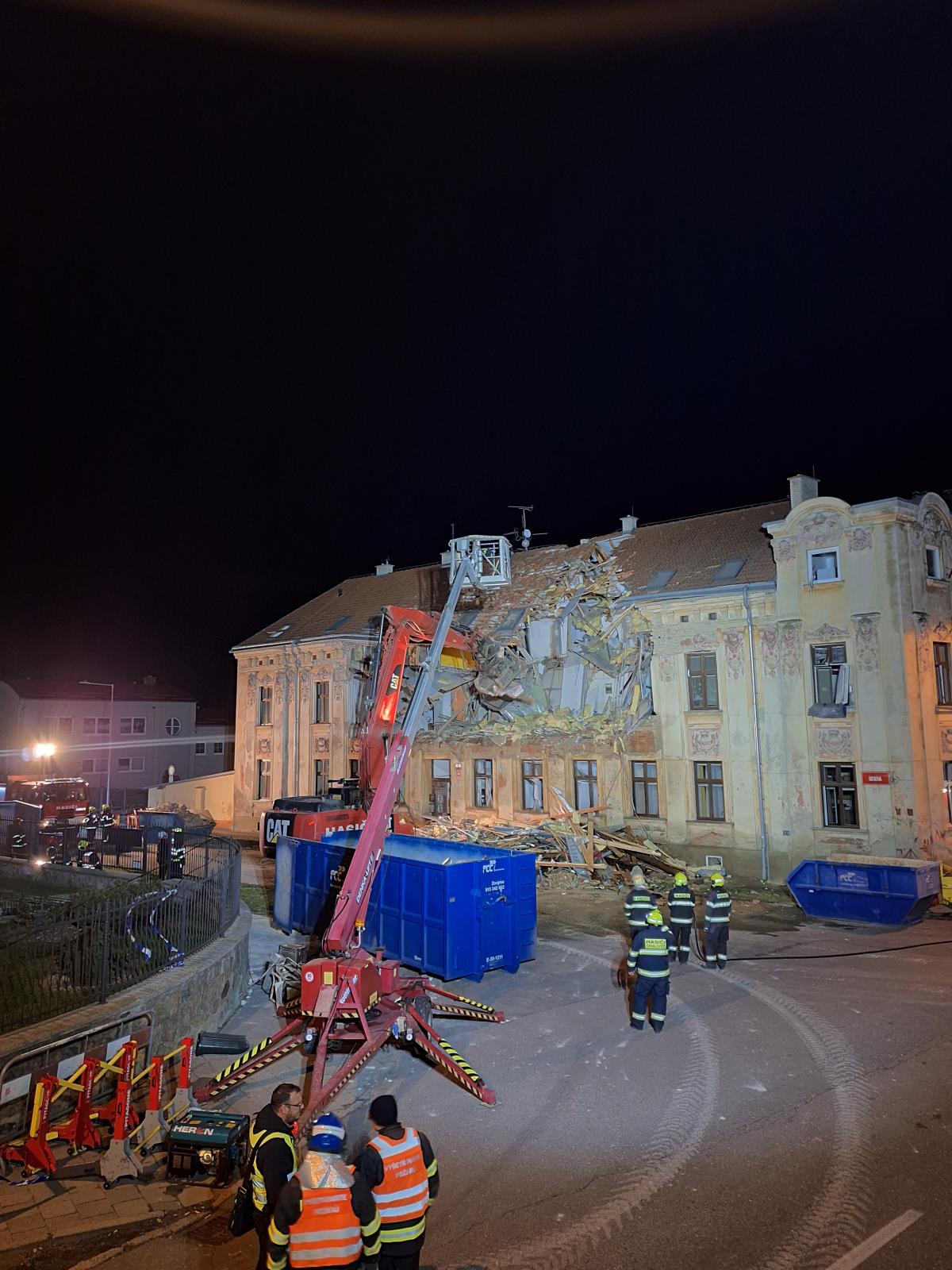 2024-12-15 Exploze v BD, Znojmo,Kotkova/exploze BD, Znojmo (12).jpg