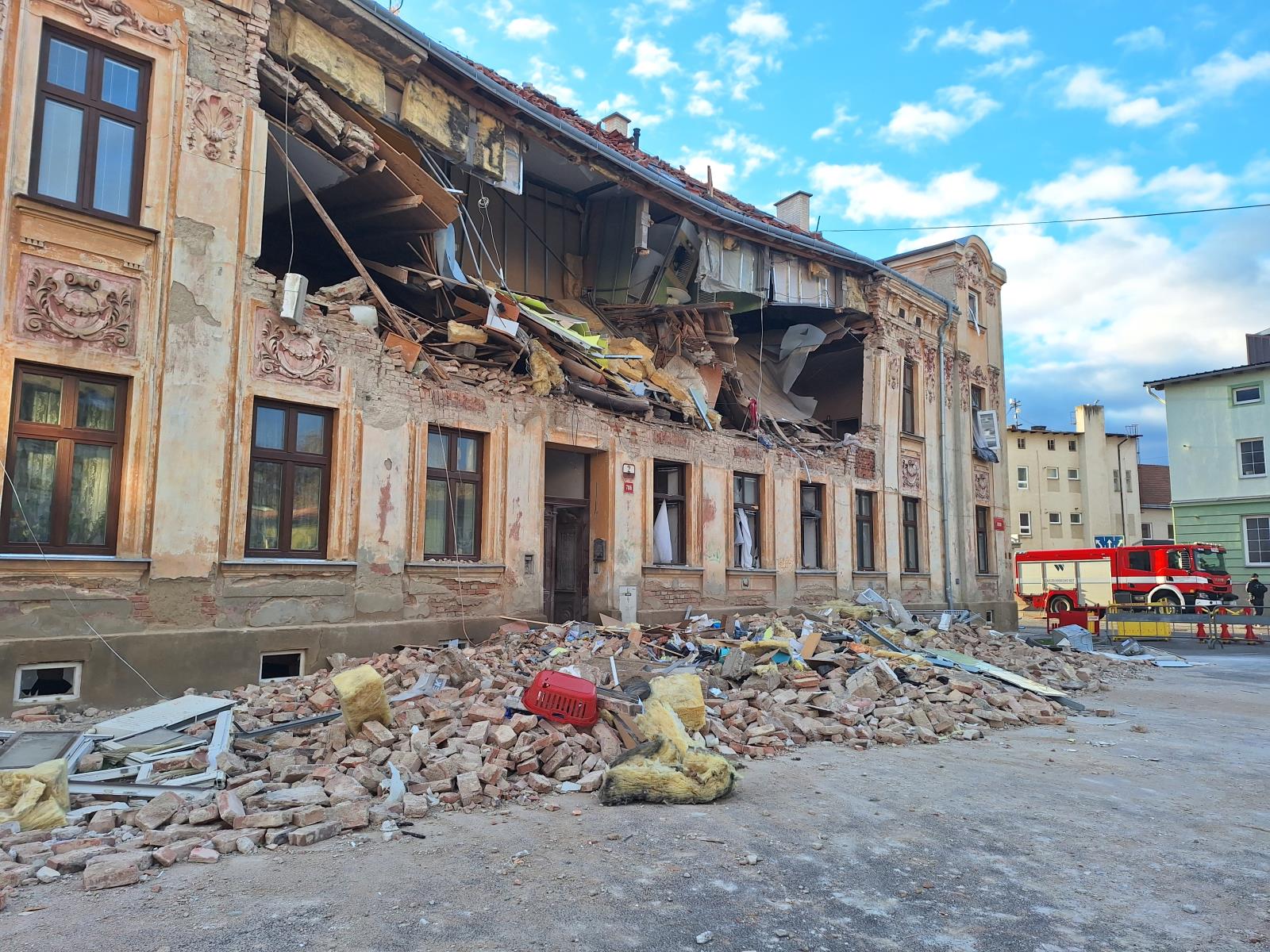 2024-12-15 Exploze v BD, Znojmo,Kotkova/exploze BD, Znojmo (8).jpg