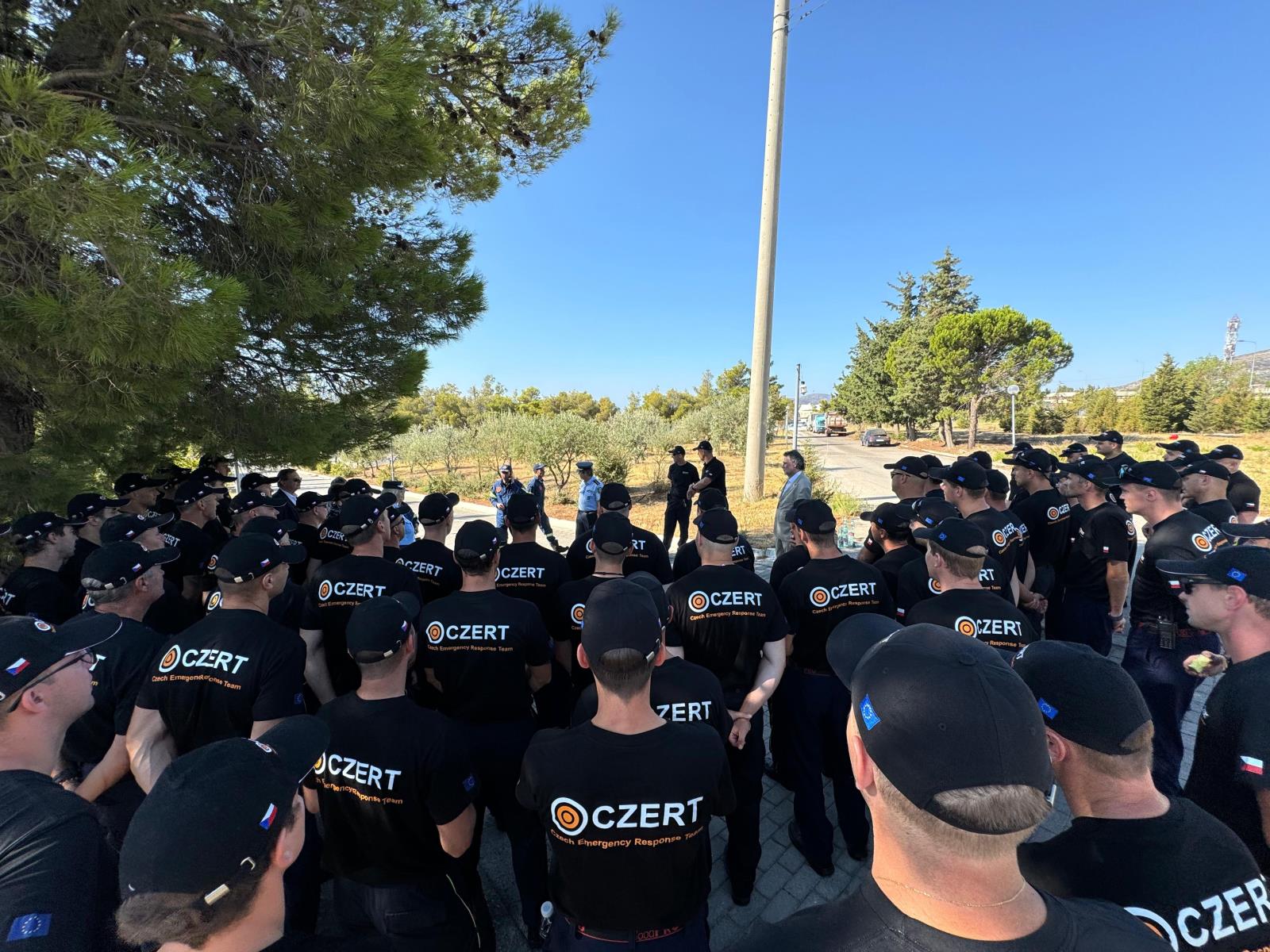 2024_08_15-Setkání s českým velvyslancem v Řecku a porada, kde jsme se dověděli, jaký bude náš úkol