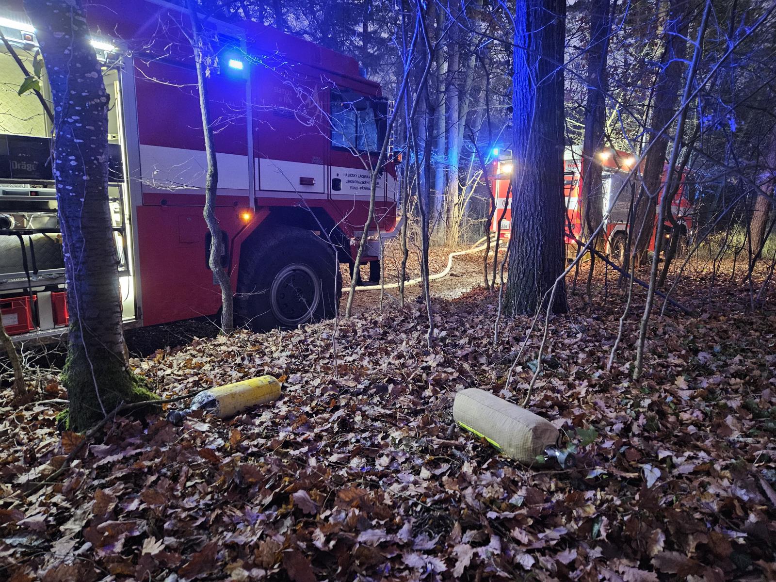 2025-01-18 Požár chaty,Rozdrojovice/požár chaty (7).jpg