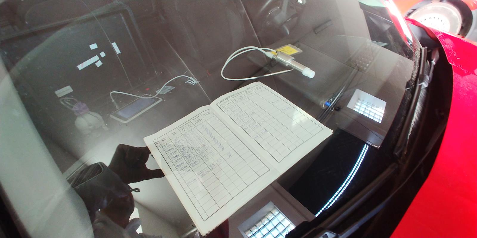 Dekontaminace vozidla po služební cestě, řízeného příslušníkem nakaženým planými neštovicemi