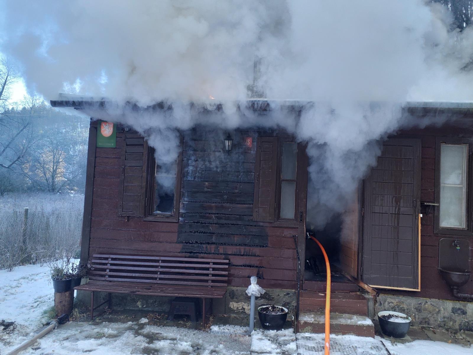 2026-01-04 Požár chaty, Senorady/Požár chaty Senorady (1).jpg