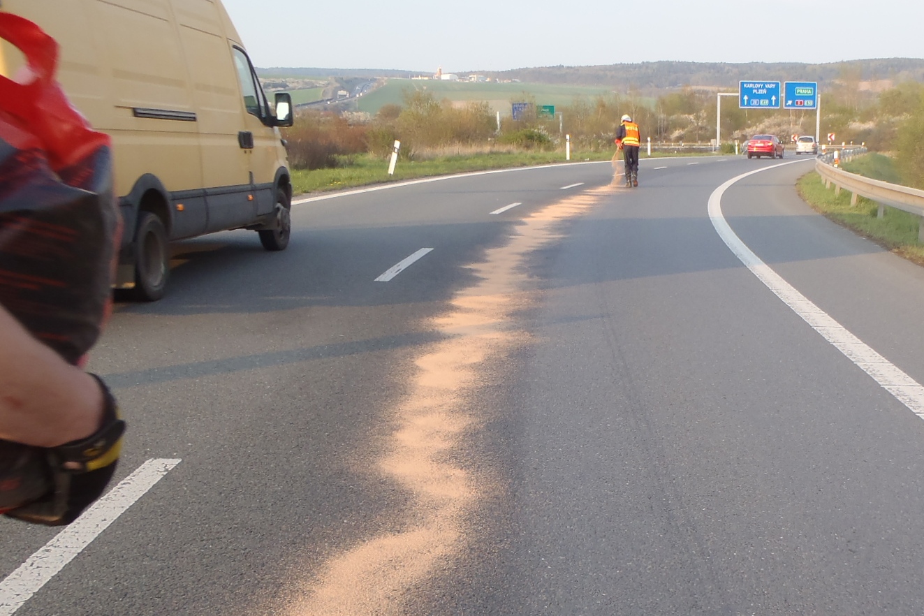 23.4.2015 UNL přivaděč D5 Plzeň.JPG