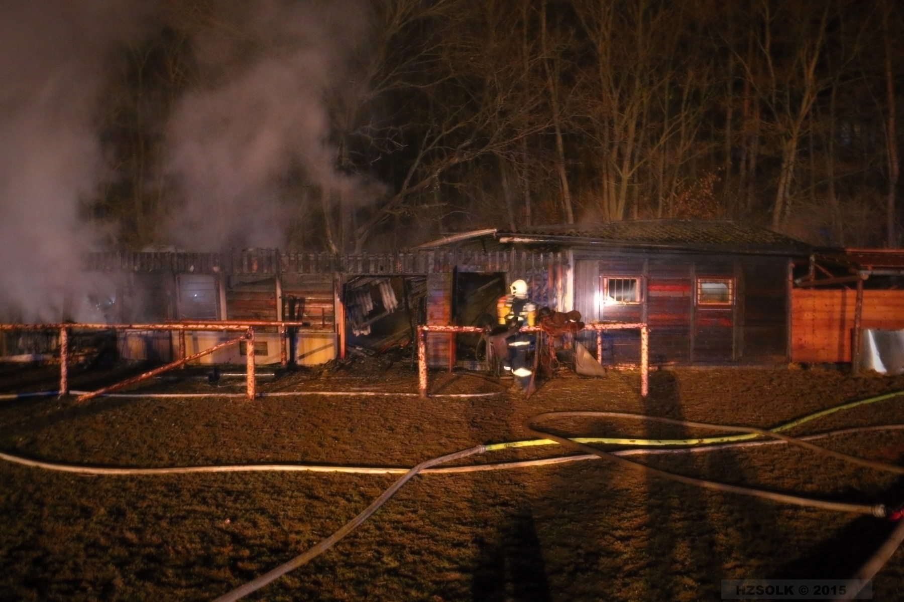 24 25-2-2015 P_NB_Požár konírny Bělkovice - Lašťany (30).JPG