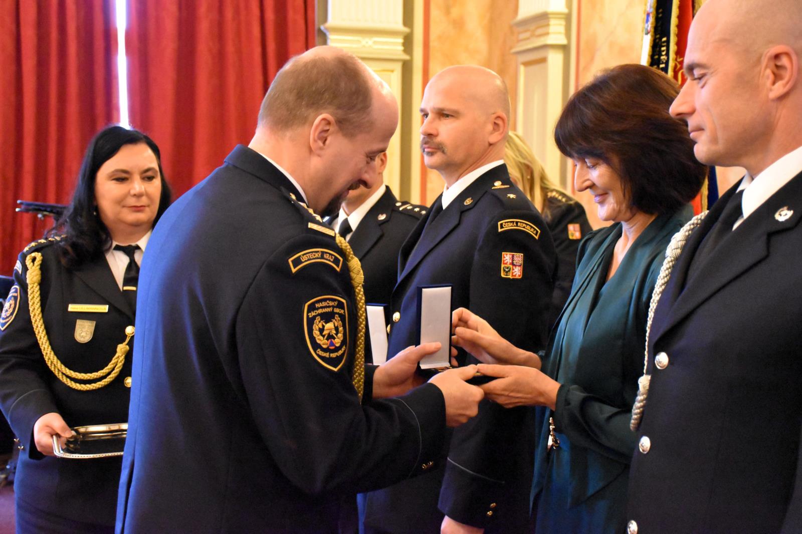 25_11_26_medaile_25_let_HZSCR_ULK