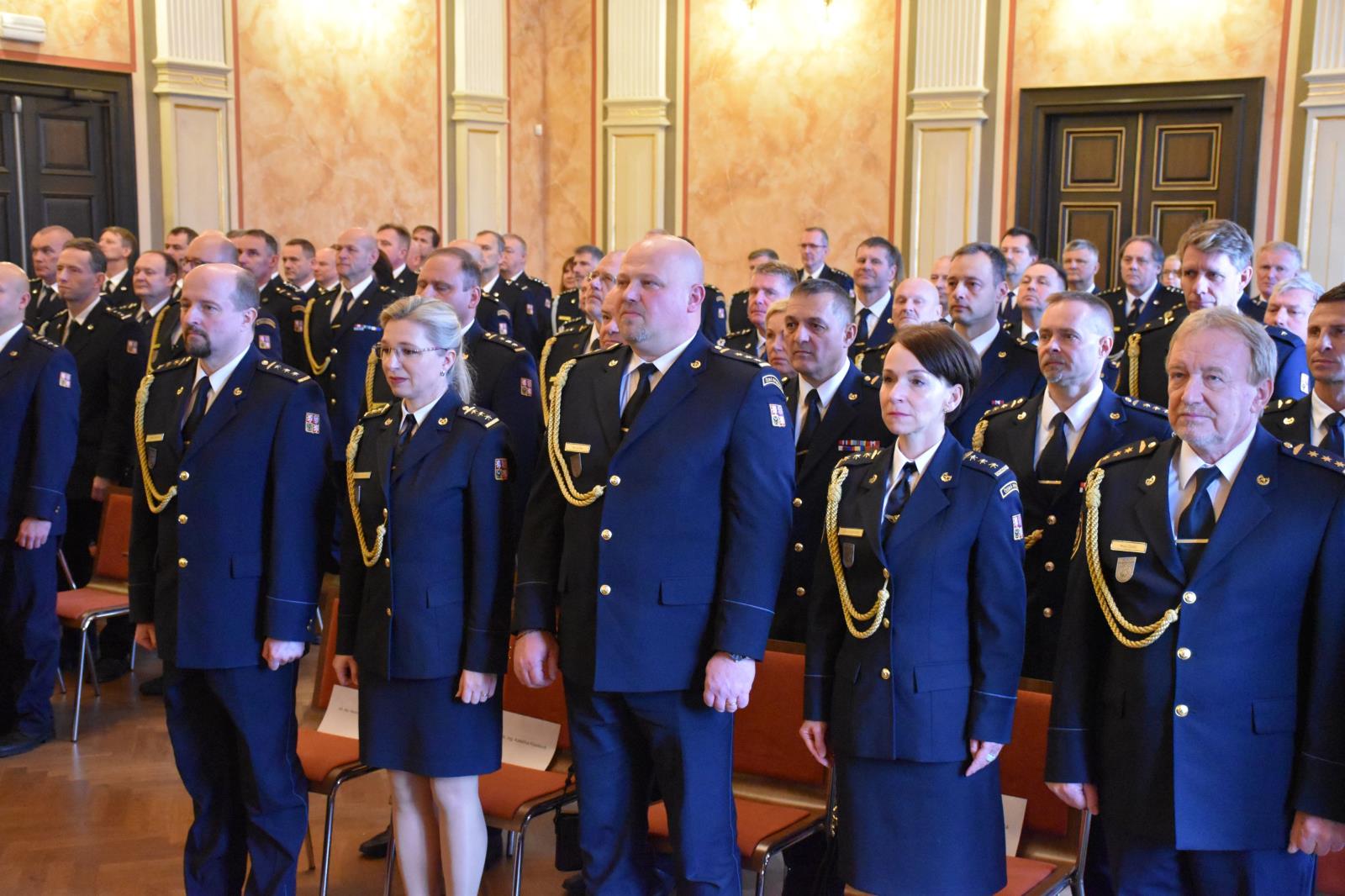 25_11_26_medaile_25_let_HZSCR_ULK