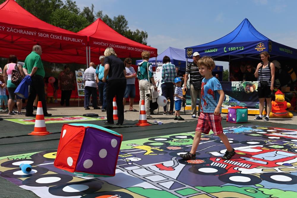 26 Oslavy 150 - náplavka (3).jpg