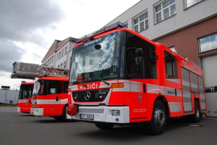 2_Výjezdová vozidla HZS MSK.jpg