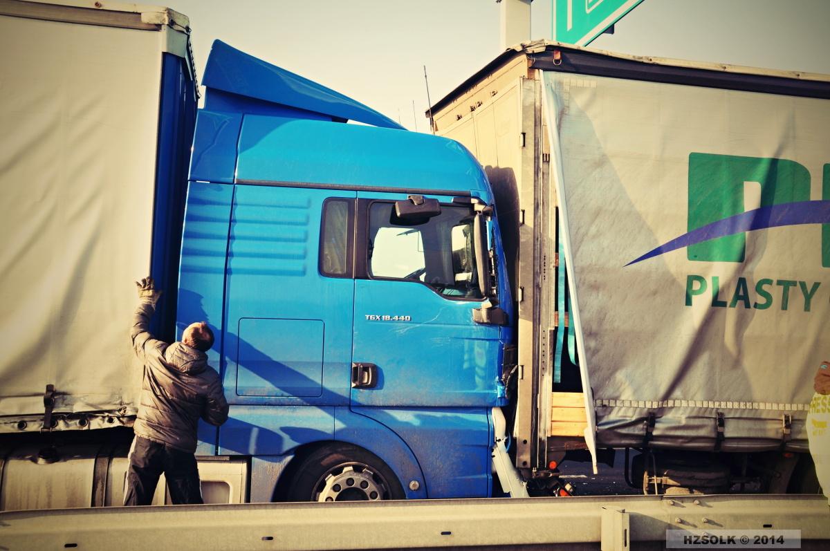 3 6-2-2014 Nehody na R46 Prostějov směr Olomouc (11).JPG