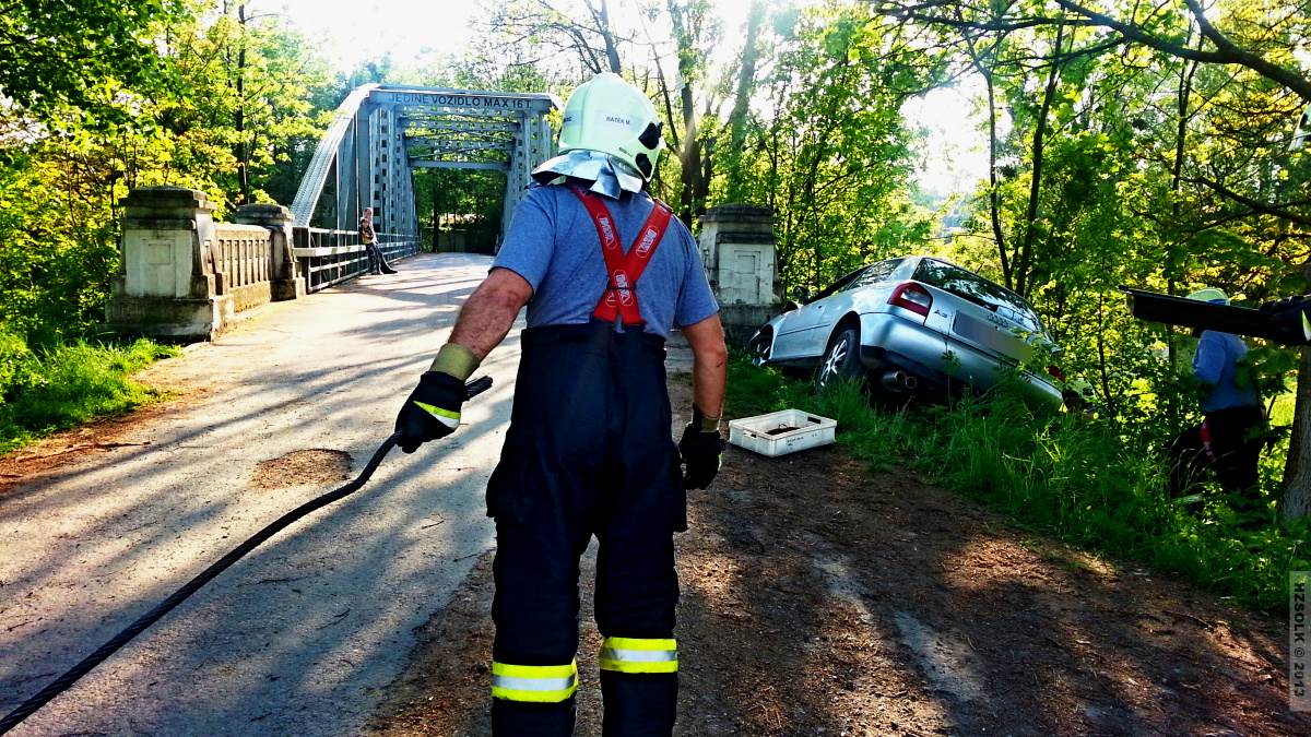 3 8-5-2013 DN OA Charváty - Drahlov zraněná osoba (11).jpg