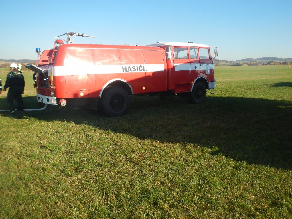3 Cvičení Letiště, Strunkovice nad Blanicí - 31. 10. 2015 (1).jpg
