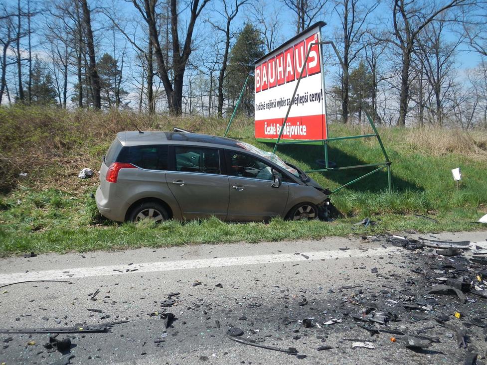 3 Dopravní nehoda 2 OA, Boršov nad Vltavou - 13. 4. 2016 (4).JPG