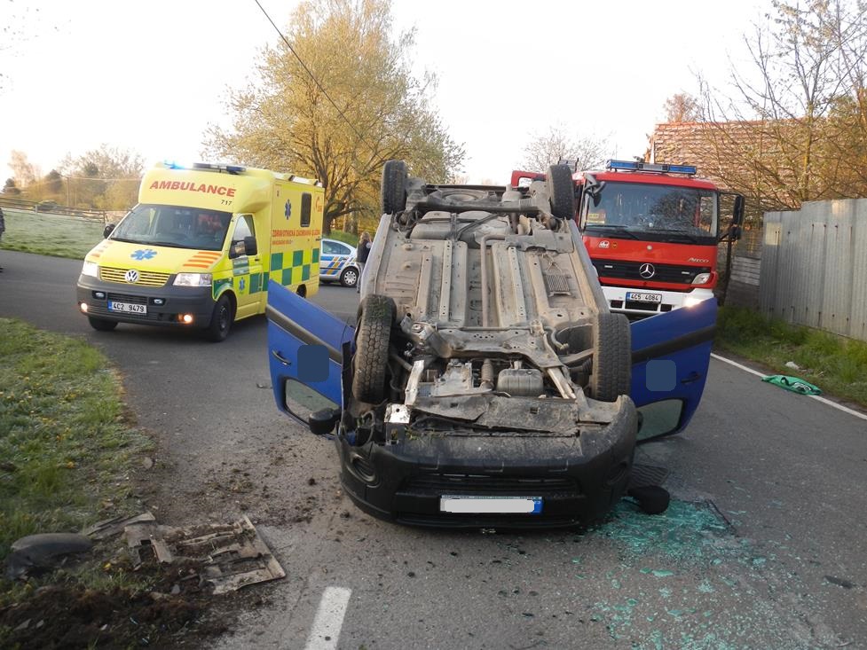 3 Dopravní nehoda OA, Milevsko - 25. 4. 2016 (1).JPG