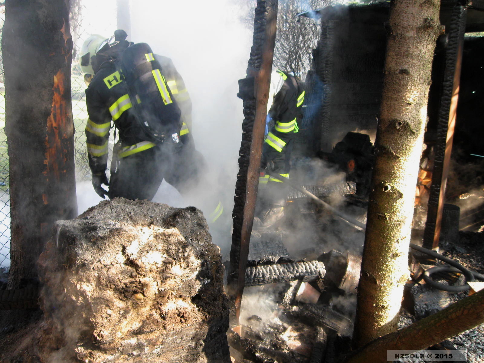 3 P_CHP_24-3-2015 Požár přístřešek Lipník nad Bečvou (3).JPG