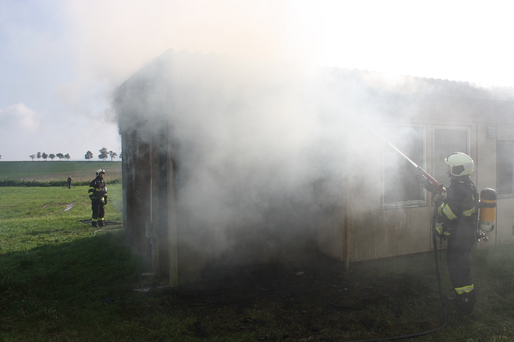 3 Požár buněk, Radošovice - 3. 10. 2014 (1).JPG