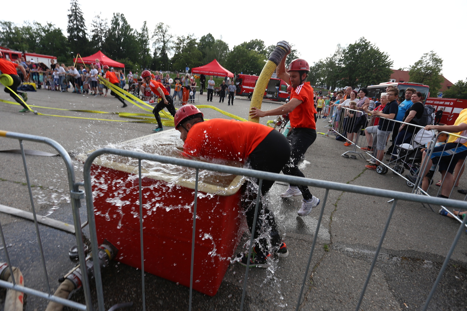 30 Oslavy 150 - náplavka (41).JPG