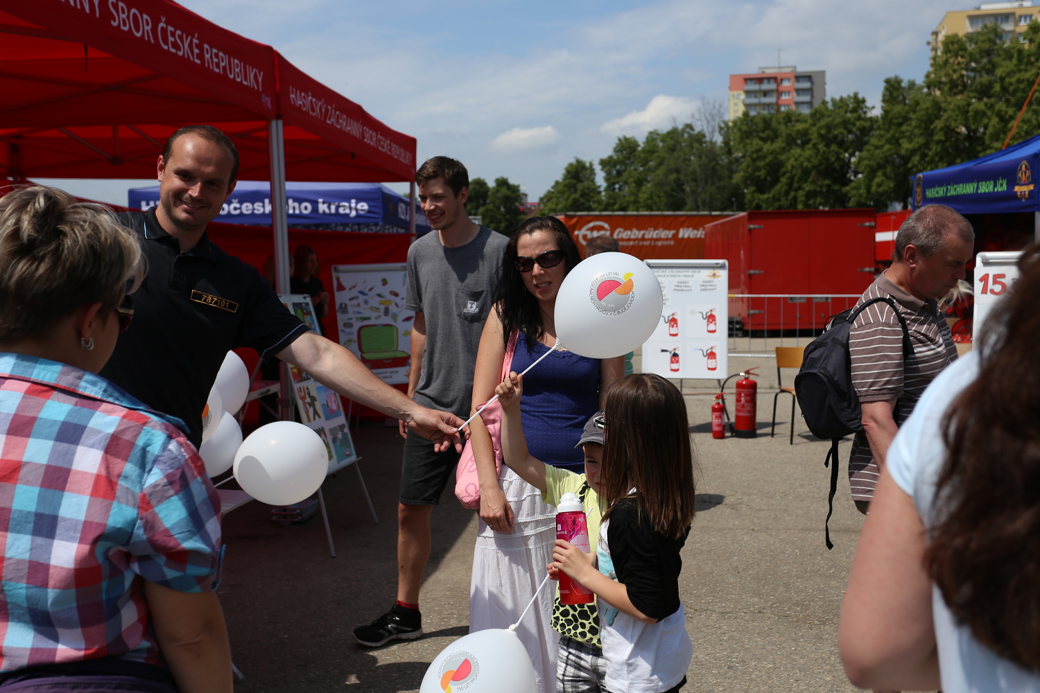 31 Oslavy 150 - náplavka (8).JPG