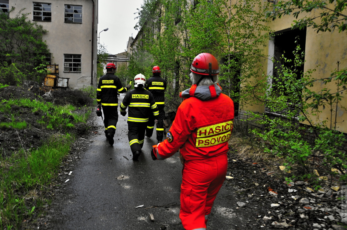 36 6-5-2013 cvičení osoby zavalené zasypané Zábřeh (41).JPG