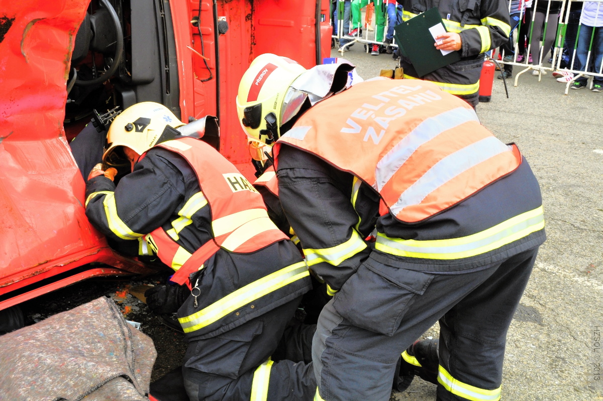 4 4-9-2013 Soutěž ve vyprošťování zraněných osob z havarovaných vozidel - Přerov (38).JPG