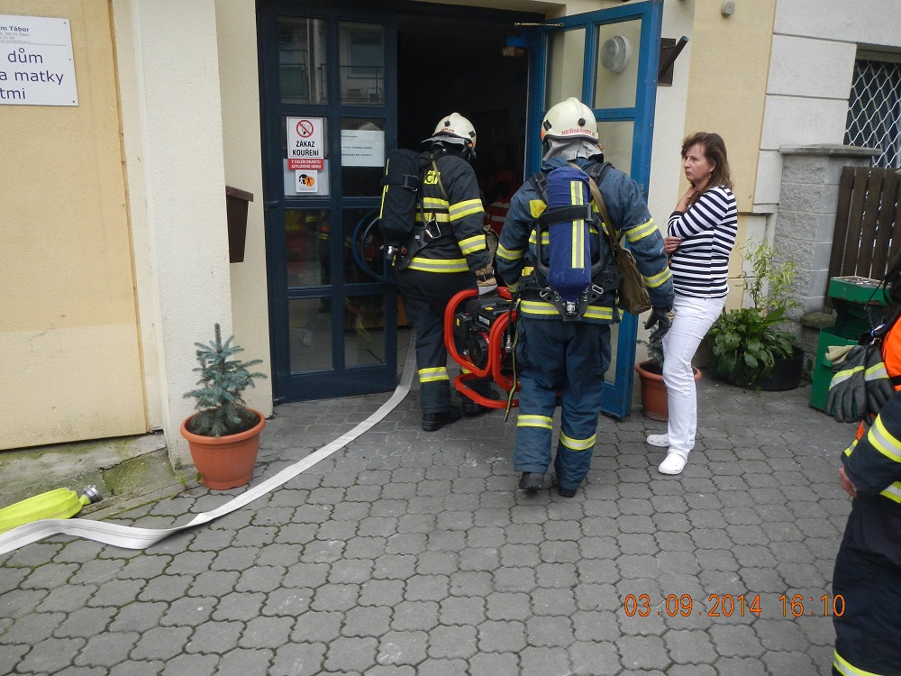 4 Cvičení Azylový dům, Tábor - 3. 9. 2014/Cvičení Azylový dům, Tábor - 3. 9. 2014 (4).jpg