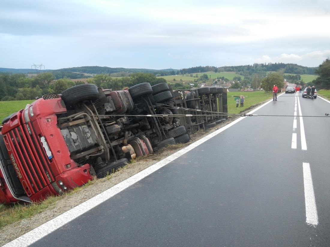 4 Dopravní nehoda NA, Lipolec - 14. 9. 2015 (4).JPG