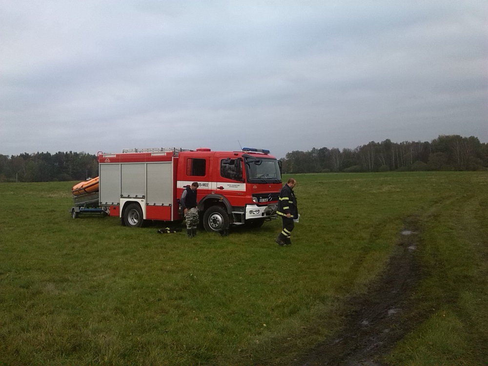 4 Ostranění stromů z vedení, Halámky - 25. 10. 2014 (1).jpg
