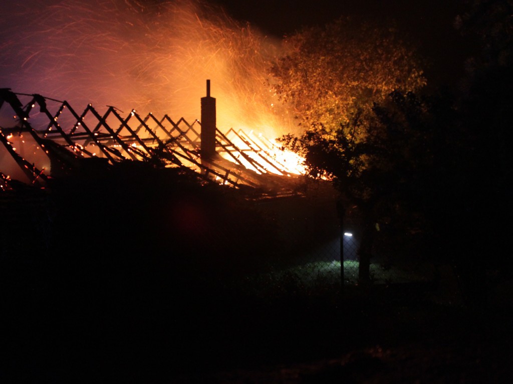4 Požár stodoly, Dražejov - 7. 7. 2014 (5).jpg